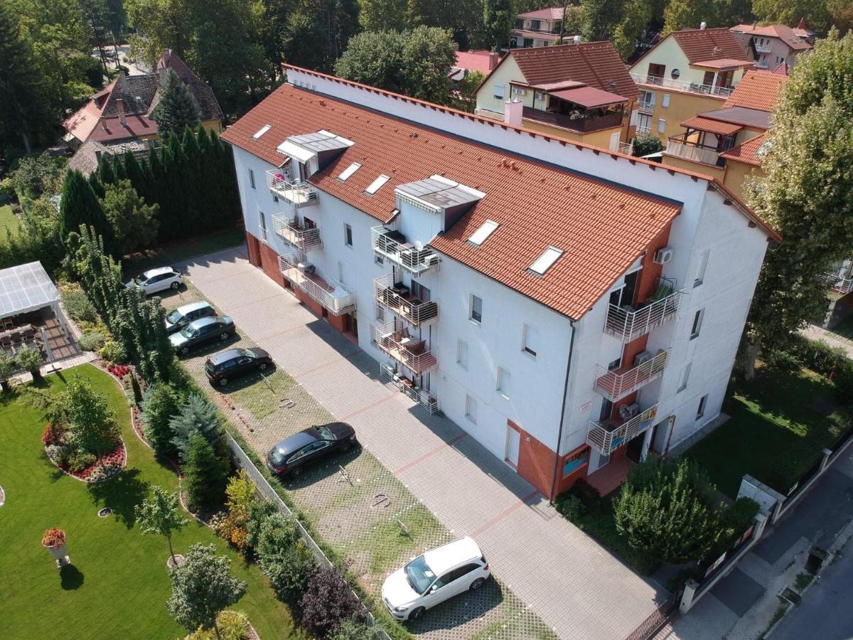 Dorina Wellness Apartman Сиофок Екстериор снимка