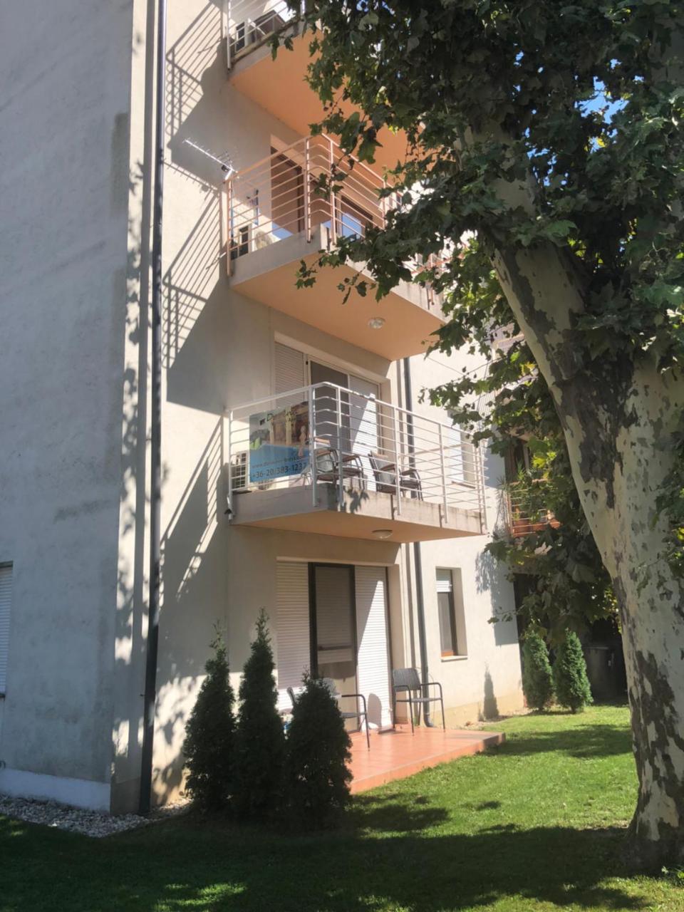 Dorina Wellness Apartman Сиофок Екстериор снимка